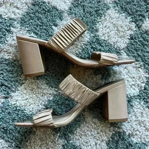 Jones New York Eamona Heels - Size 8.5
